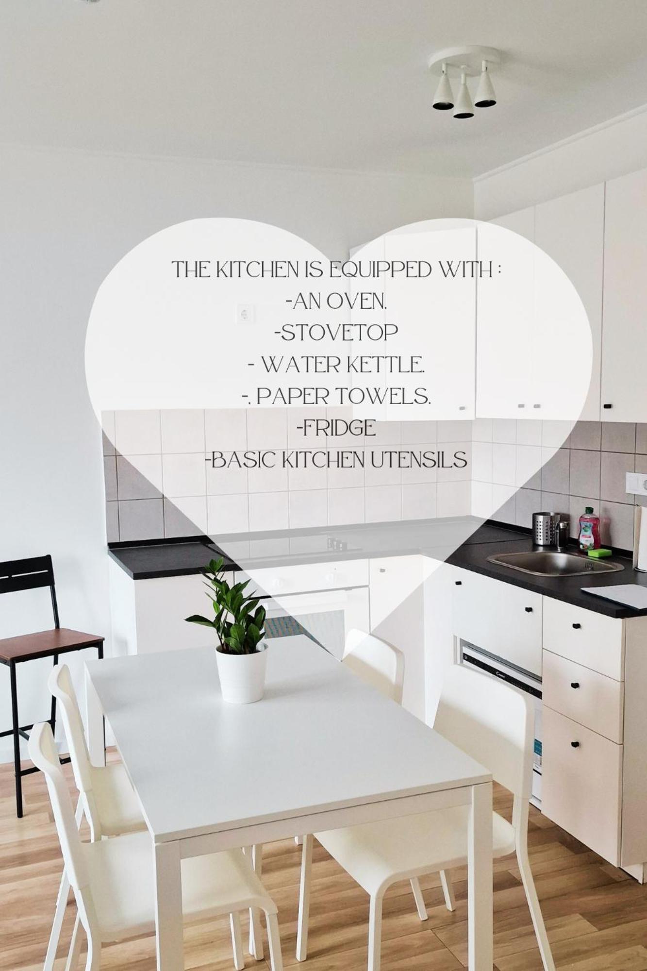 Matyas Corner Square Apartment *